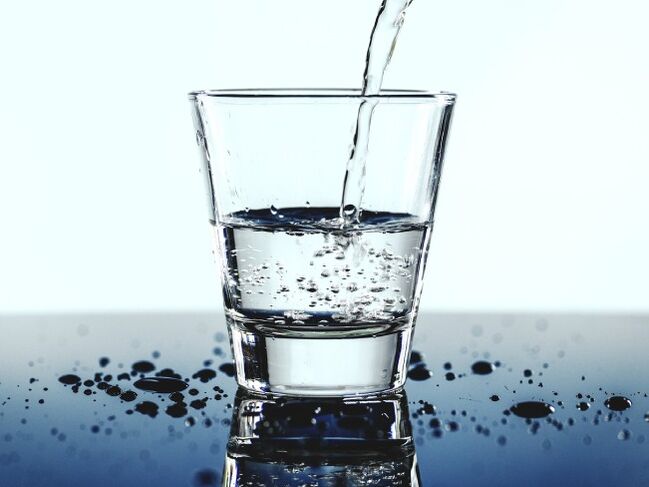 drinkwater samen met alcohol